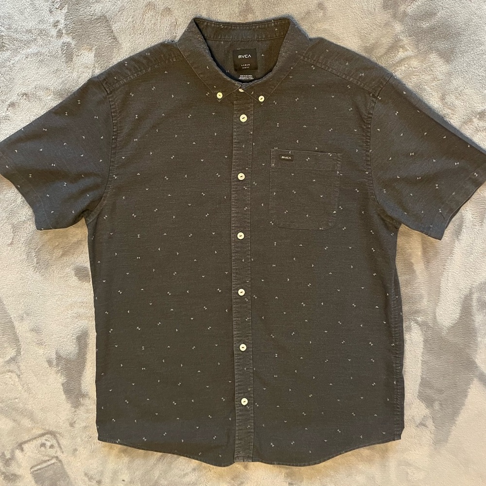 RVCA Men's Grey Short Sleeve Shirt